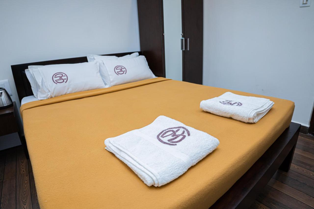 Hotel Mookambika Comforts Tirupati Luaran gambar